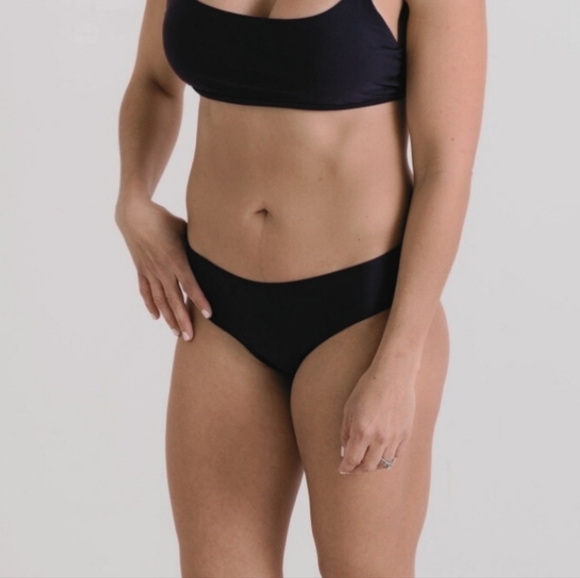 NWT Black Hipster Bikini Bottom - Picture 1 of 11